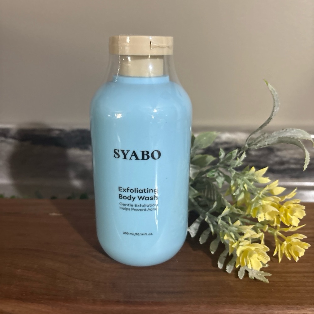 Blue Exfoliating Body Wash